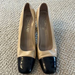 Chanel Pumps